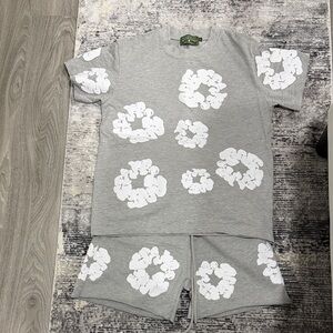 Kids Gray Floral Pajama Set